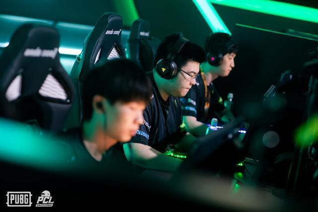 奏中保持有 奏中保持有