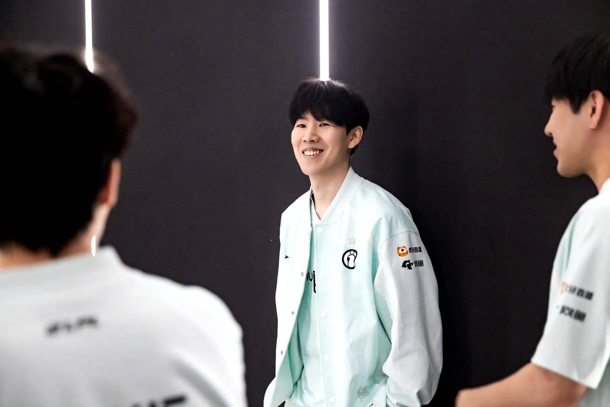 在赛季竞争 在赛季竞争